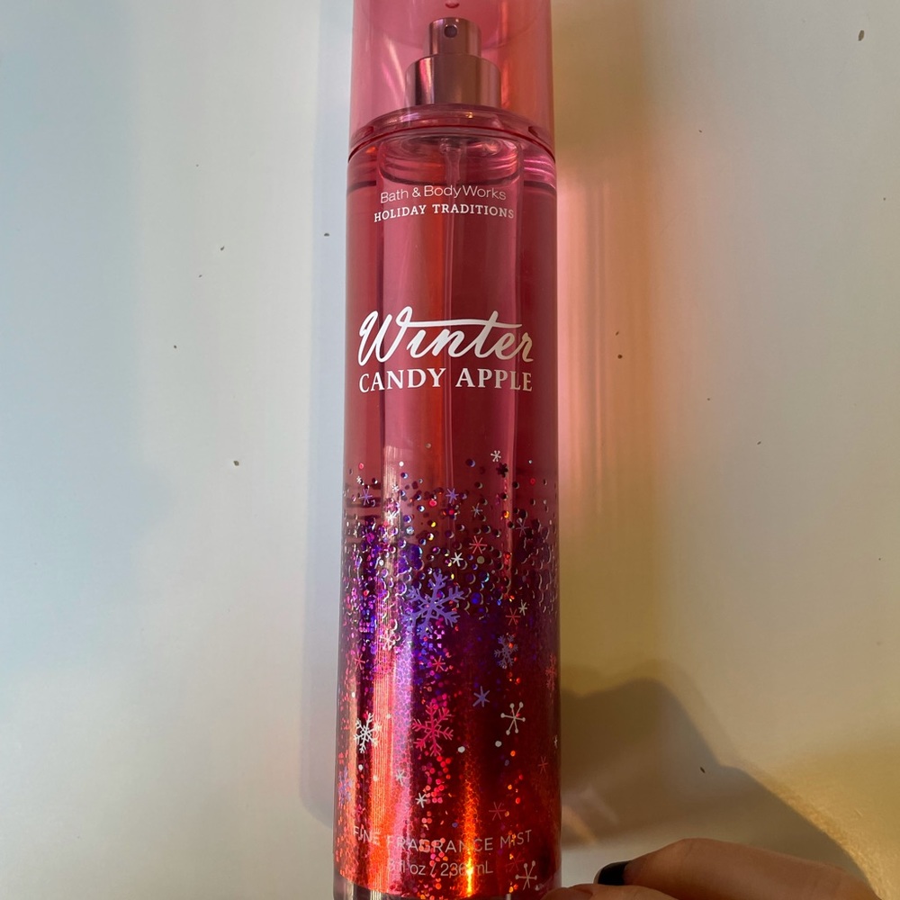 WINTER CANDY APPLE BODY MIST NWOT